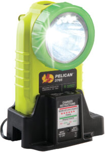 pelican-glowing-led-rechargable-angle-light